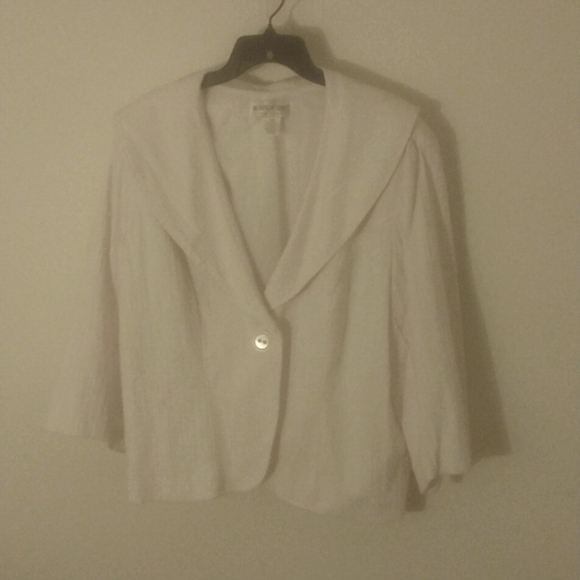 White jacket size 22W. Linen blend. Brownstone Studio. - Picture 1 of 6